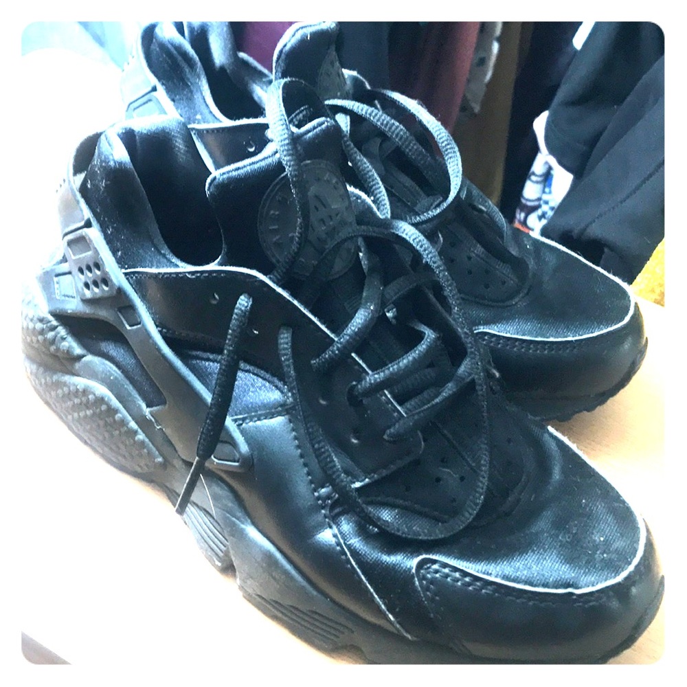 Nike Huraches Blk Women’s 8.5 Men’s 7